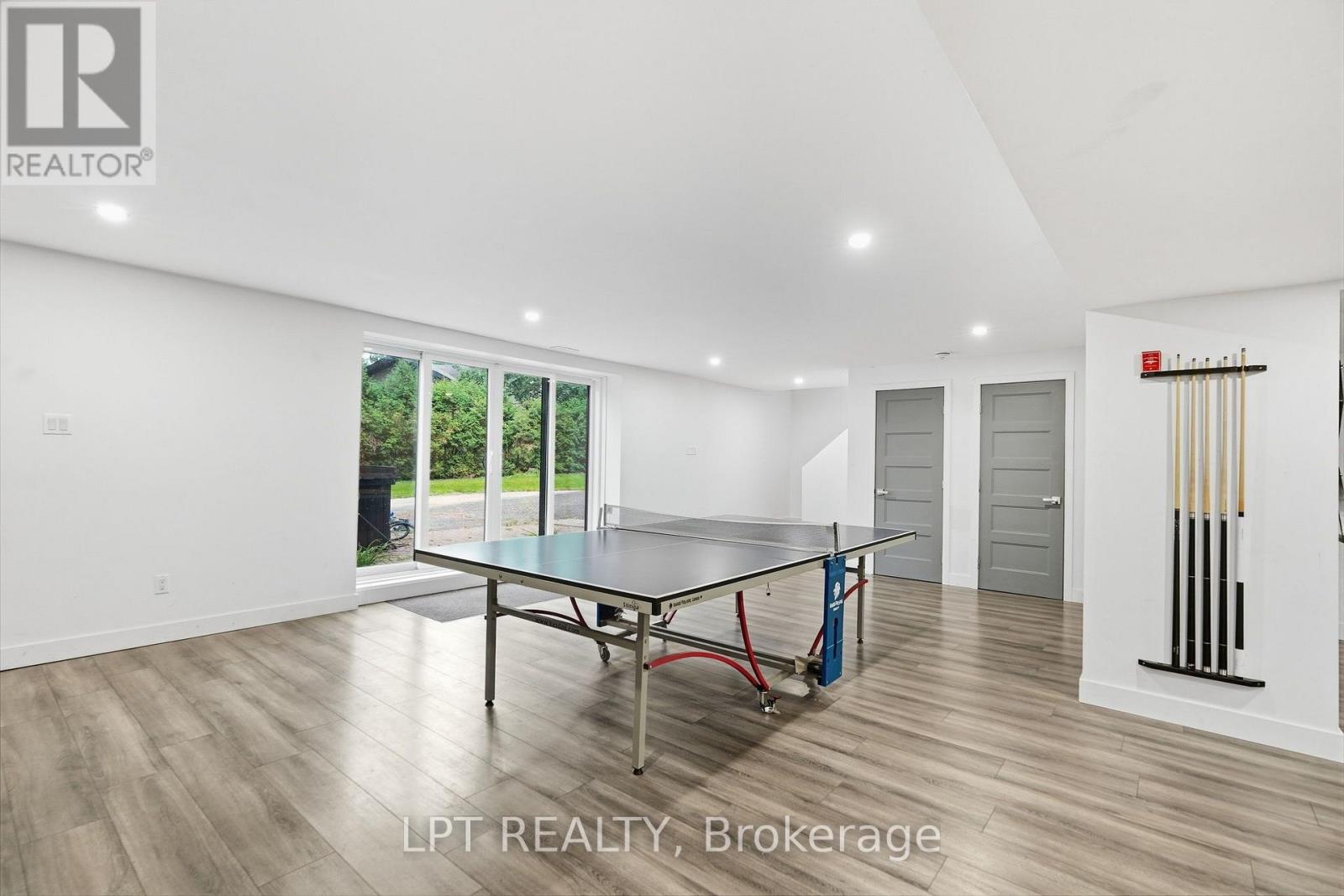 31 CARILLON CRESCENT - Image 20
