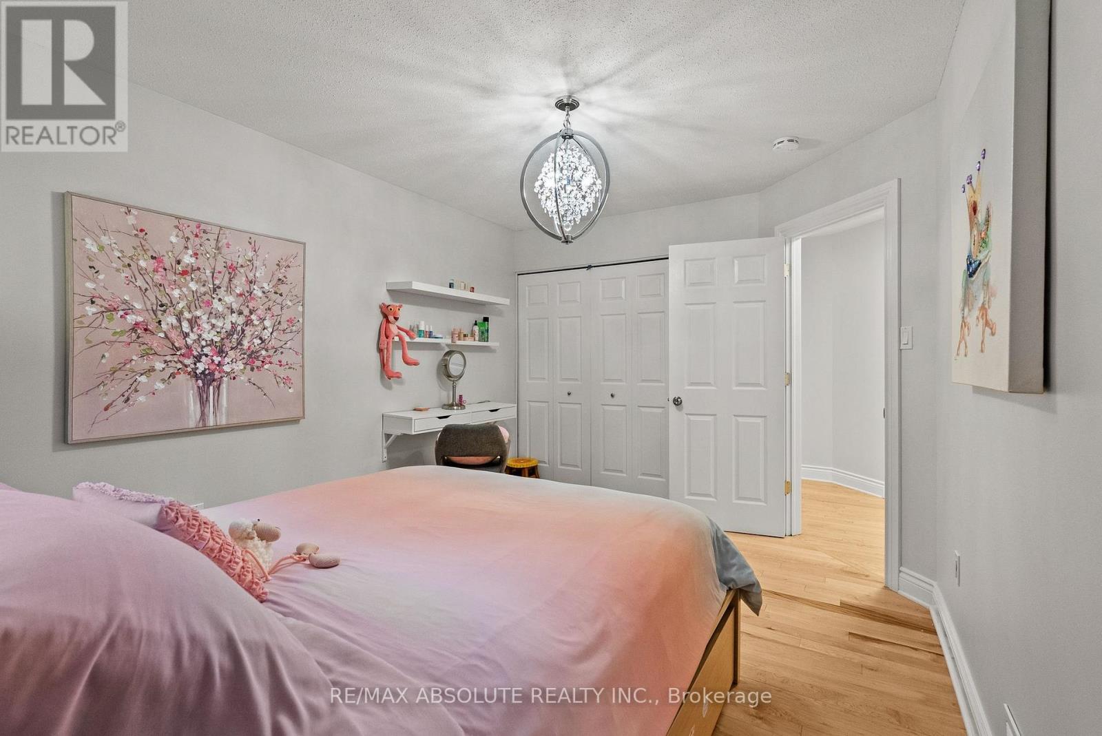 21 REVOL ROAD - Image 24