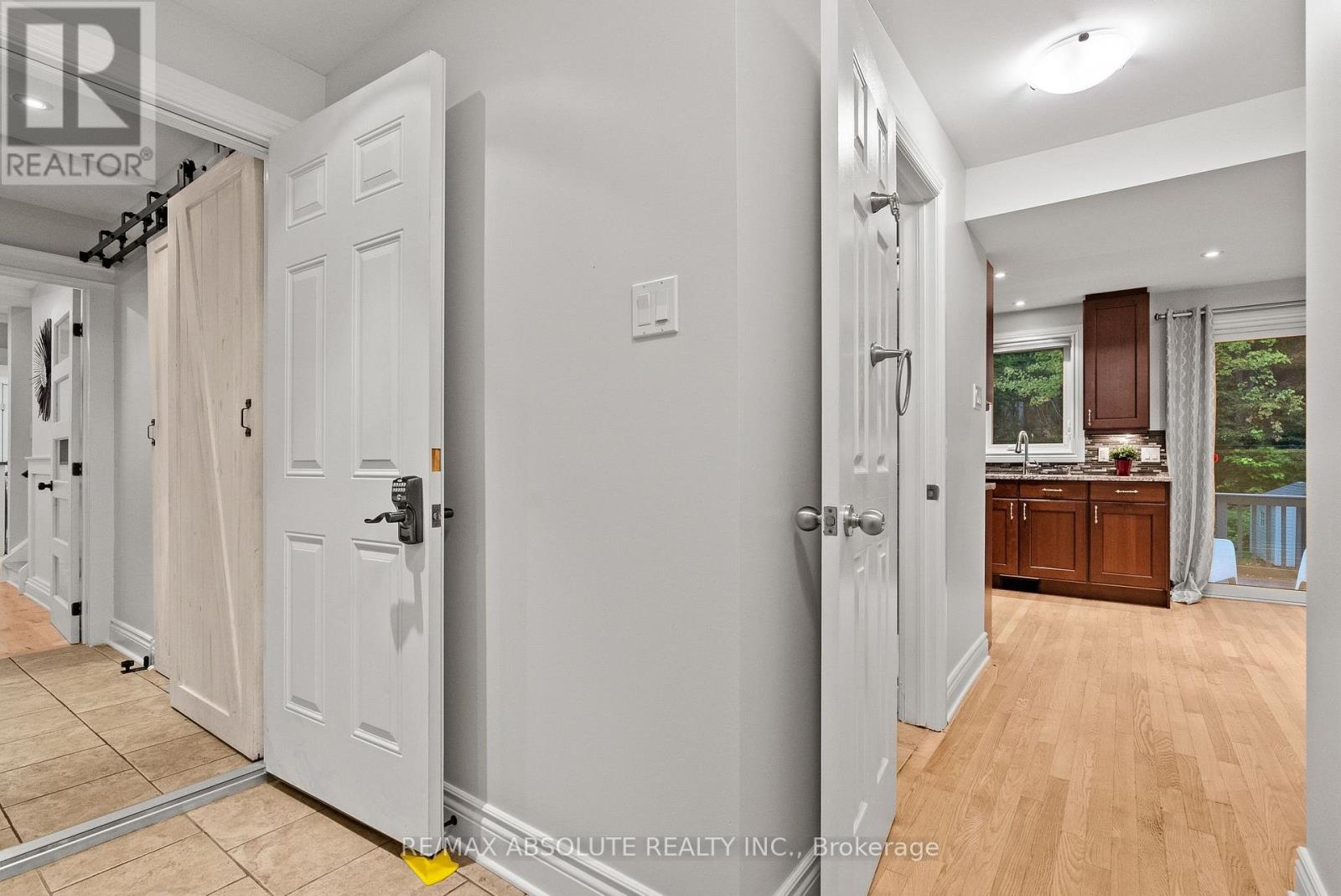 21 REVOL ROAD - Image 34