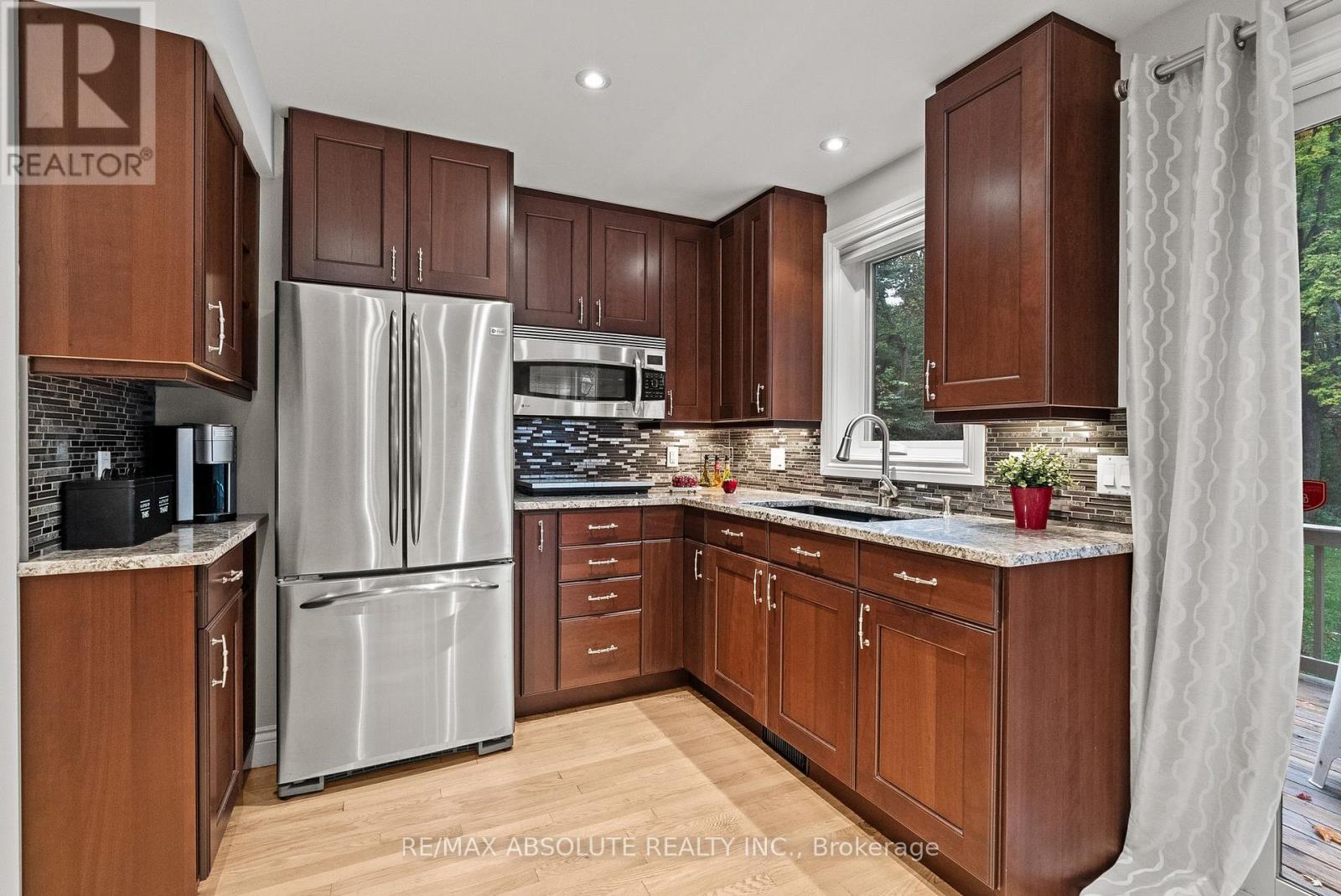 21 REVOL ROAD - Image 36