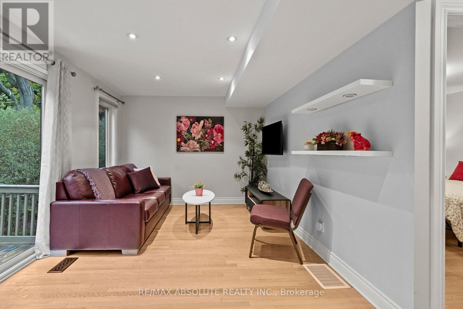 21 REVOL ROAD - Image 37