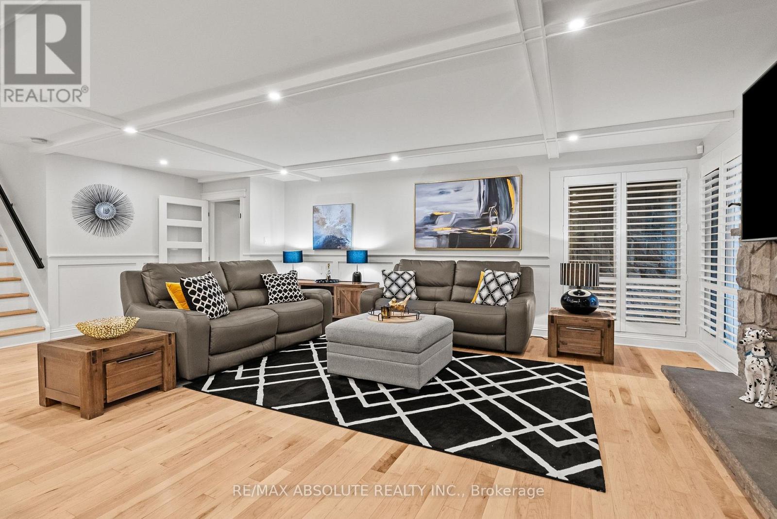 Main floor living room
