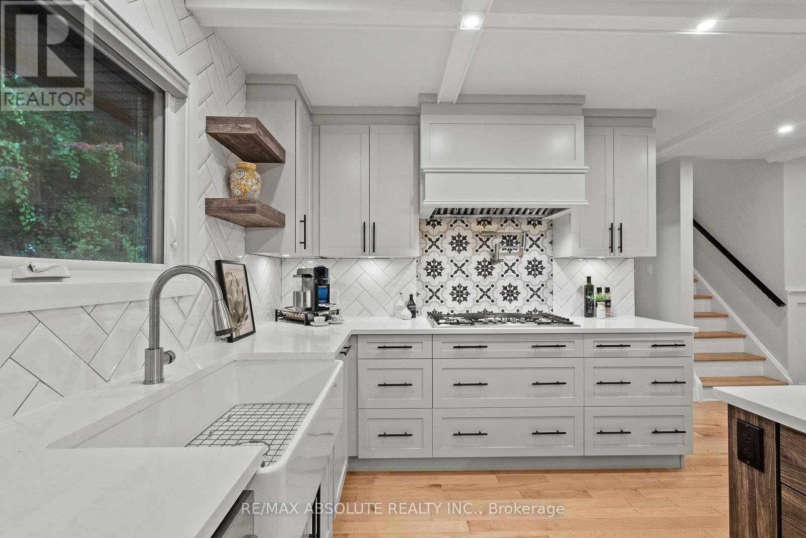 21 REVOL ROAD - Image 9