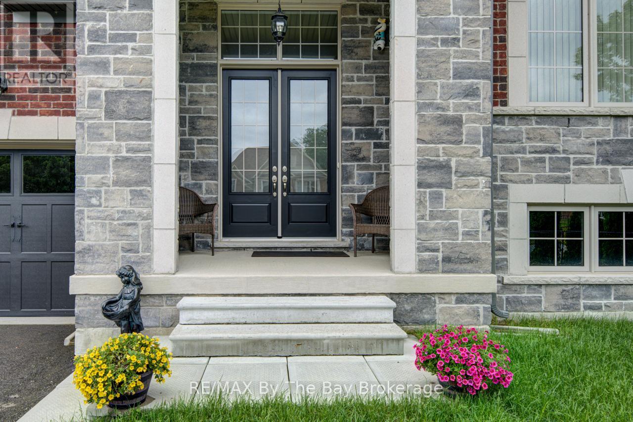 43 FAWNDALE CRESCENT - Image 3