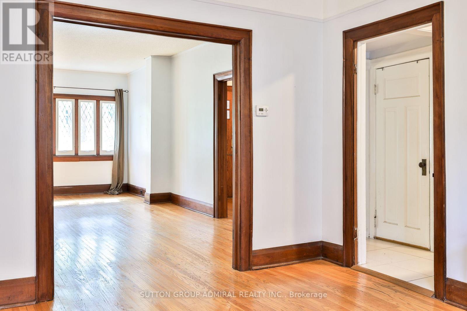 60 Manor Road East, Toronto, ON photo 12