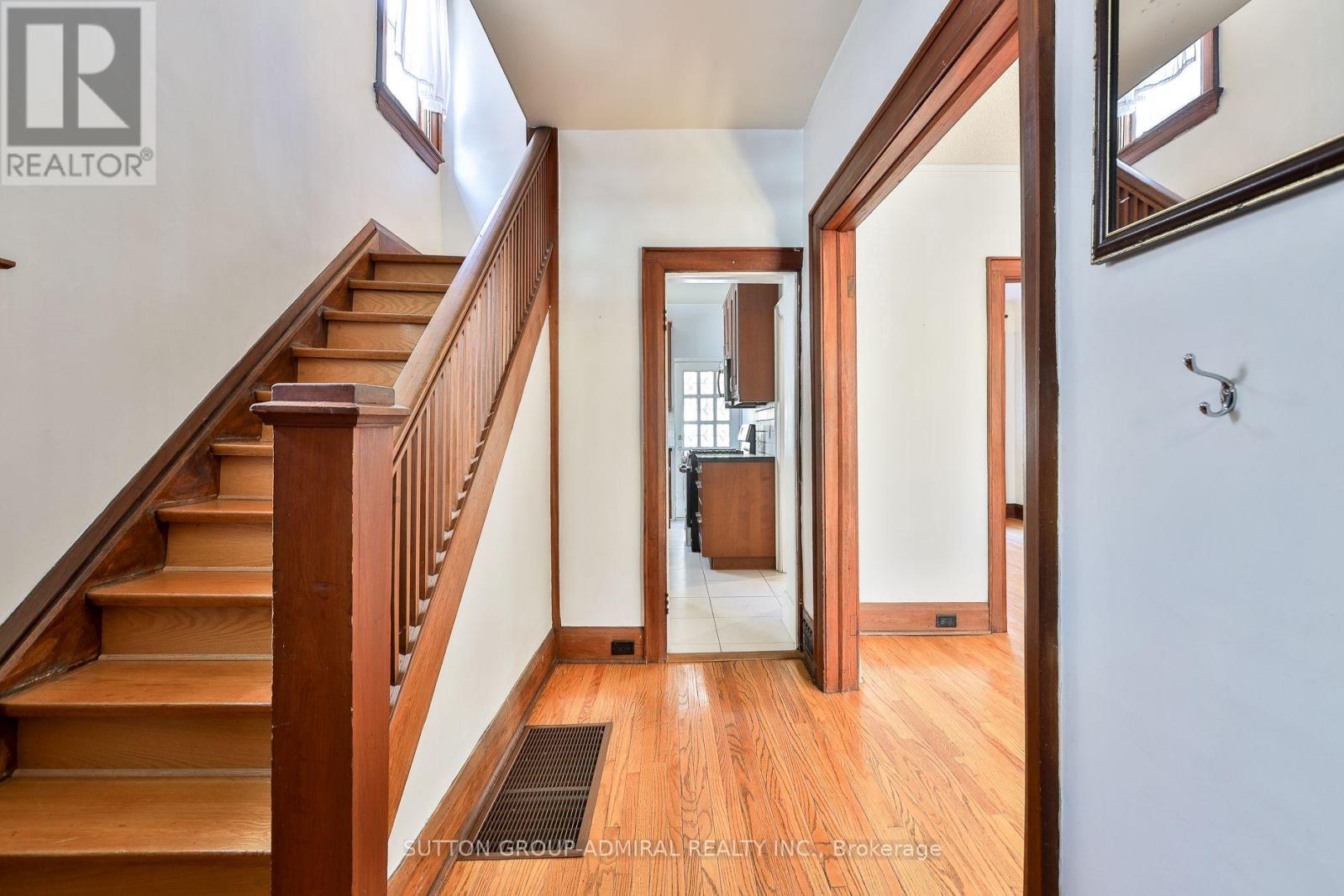 60 Manor Road East, Toronto, ON photo 19