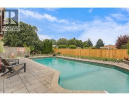Kitchen - 30 Orangewood Boulevard, Chatham, ON N7L5H1 Photo 13