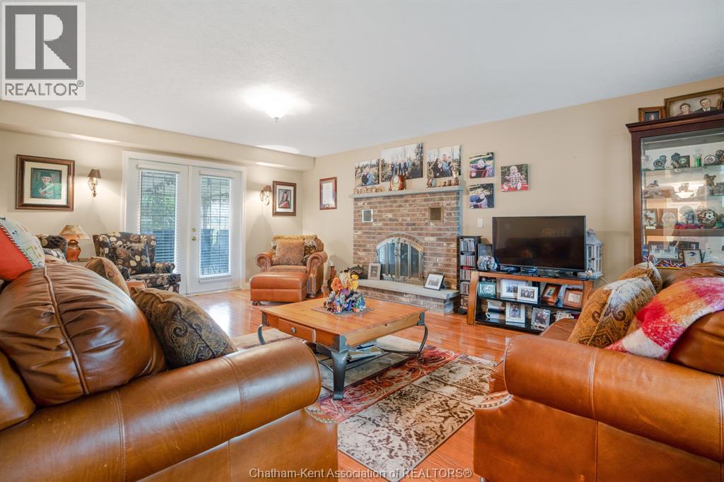 30 ORANGEWOOD BOULEVARD - 17