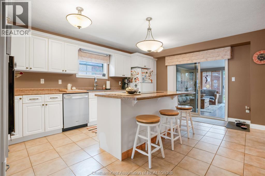 30 ORANGEWOOD BOULEVARD - 21