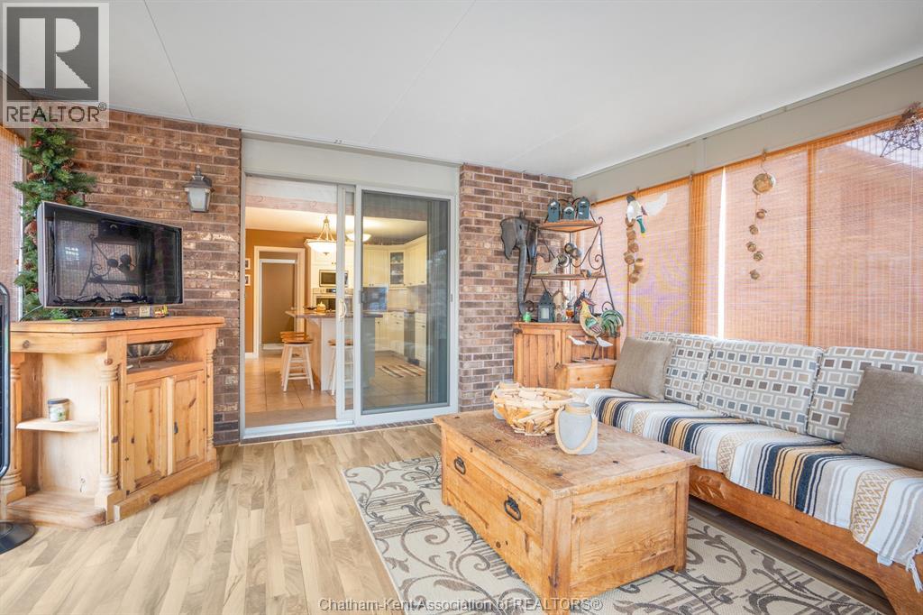 30 ORANGEWOOD BOULEVARD - 24
