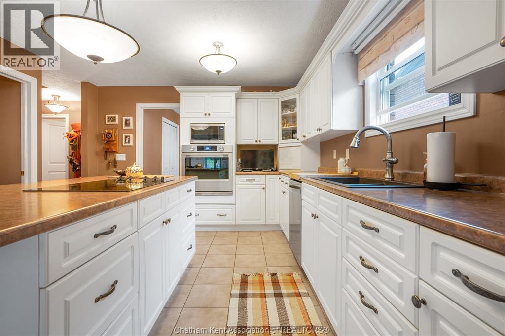 30 ORANGEWOOD BOULEVARD - 25