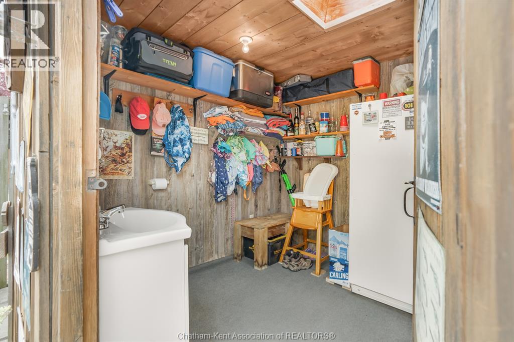 30 ORANGEWOOD BOULEVARD - 48