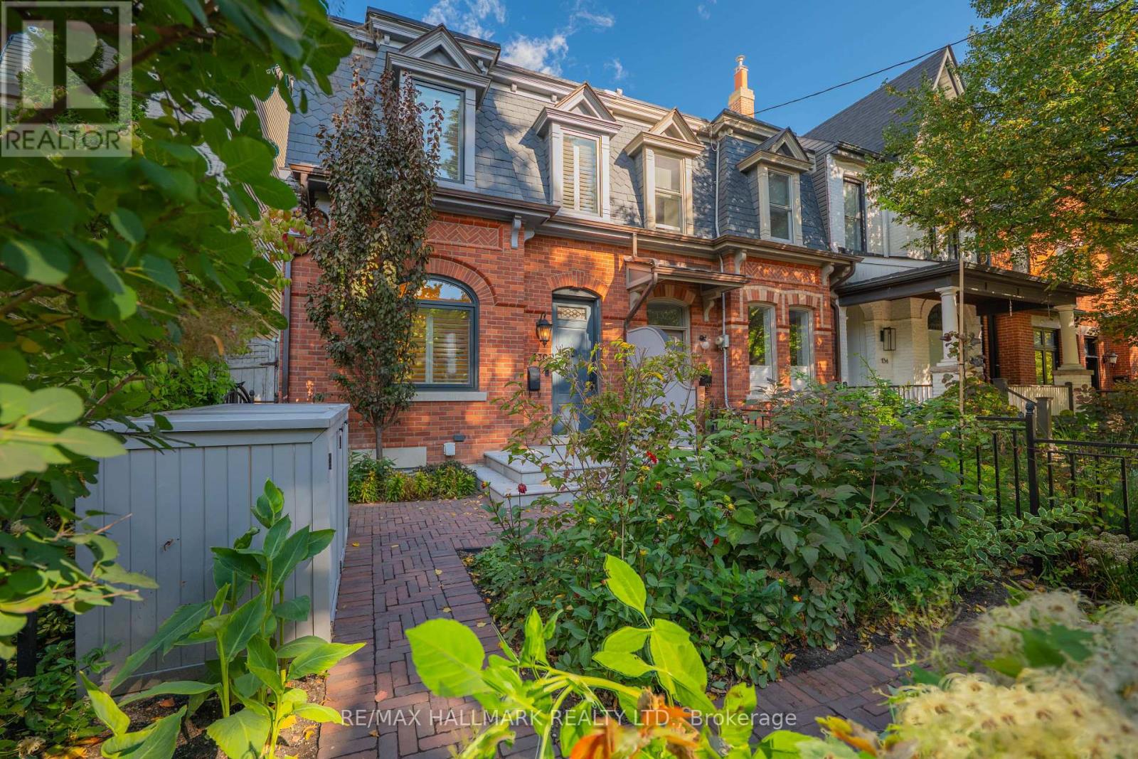 130 Simpson Avenue, Toronto, ON photo 2