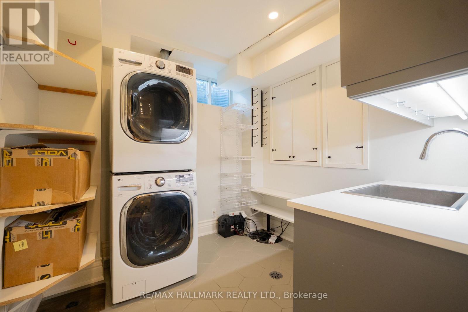 130 Simpson Avenue, Toronto, ON photo 41