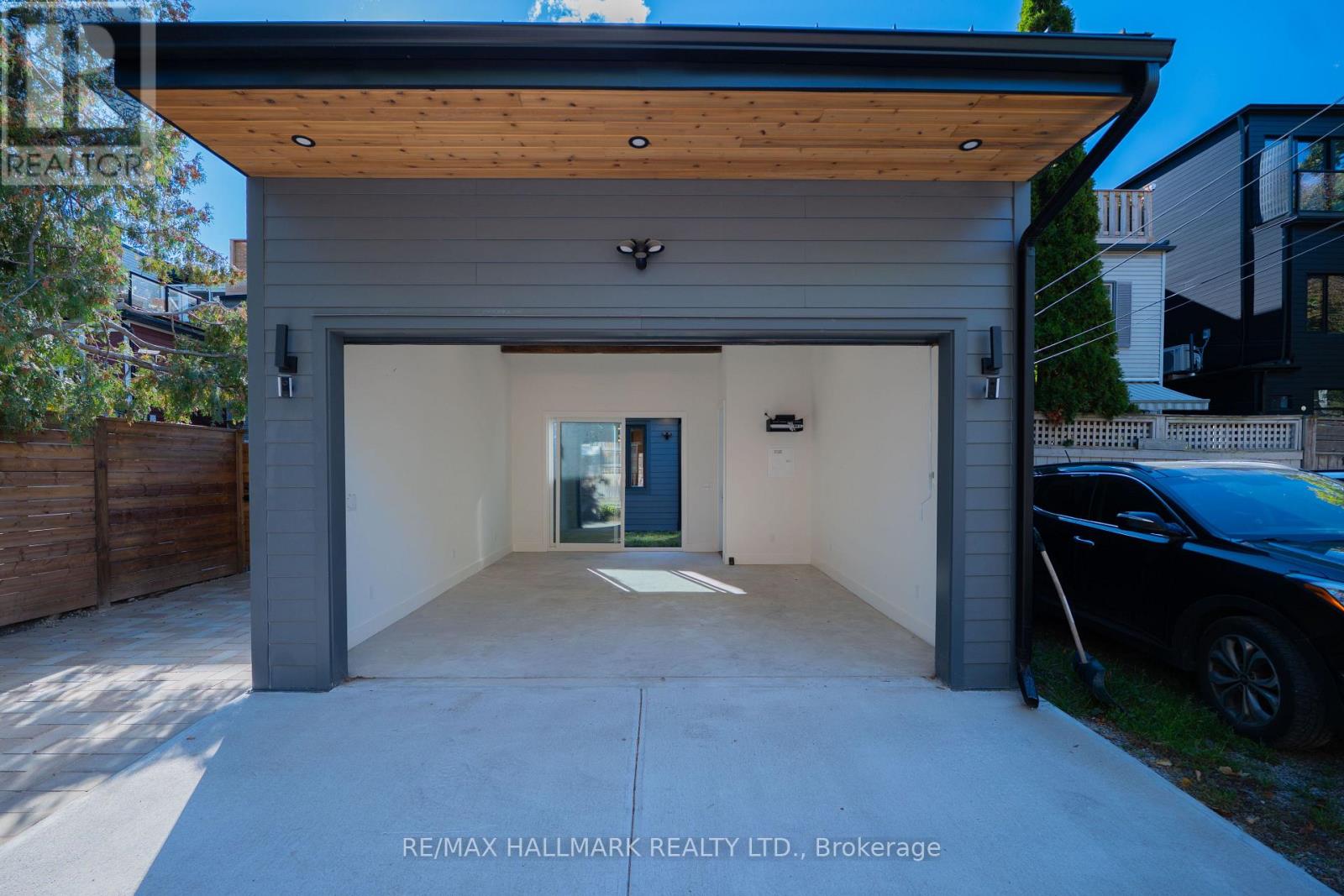 130 Simpson Avenue, Toronto, ON photo 46