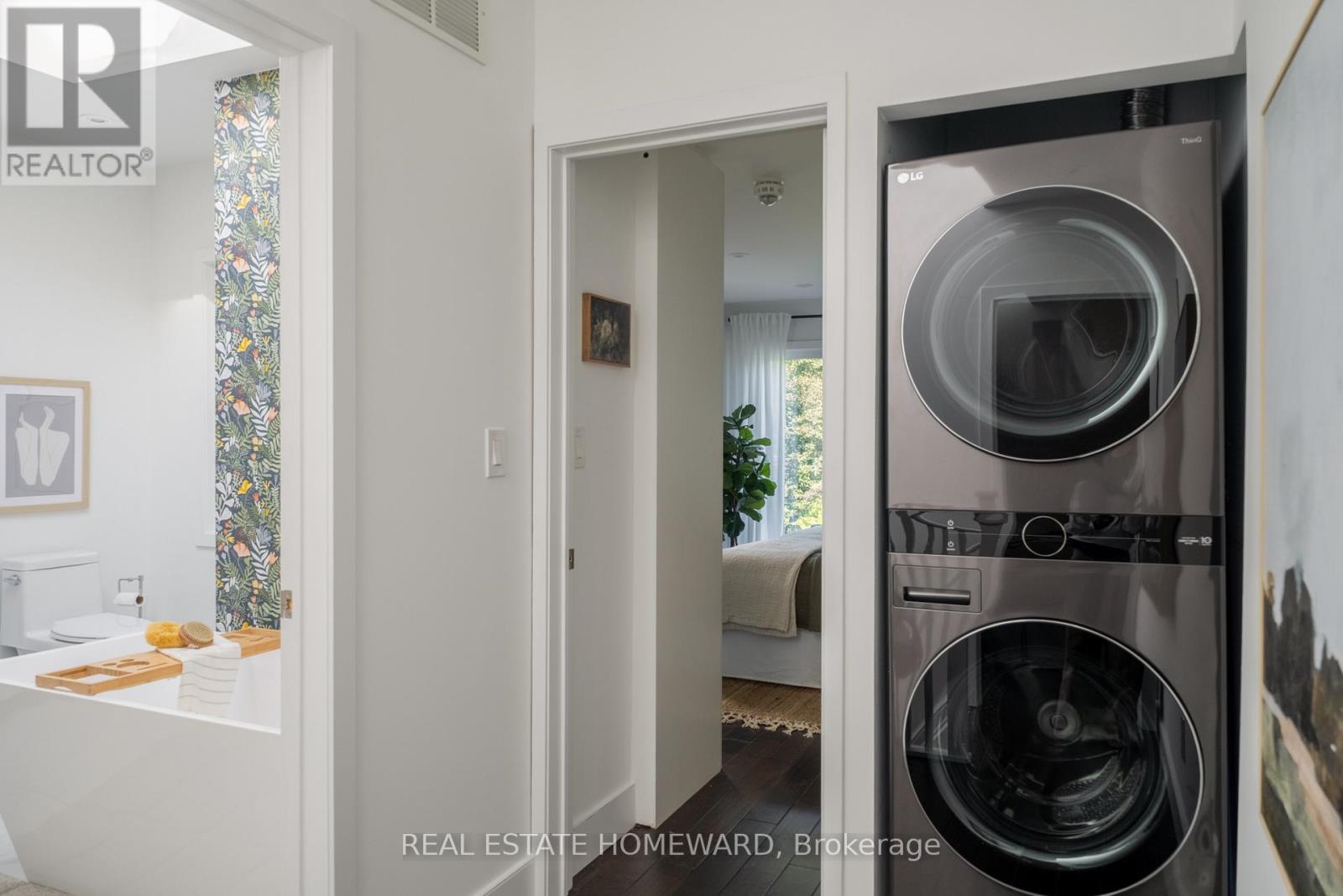 76 Withrow Avenue, Toronto, ON photo 25
