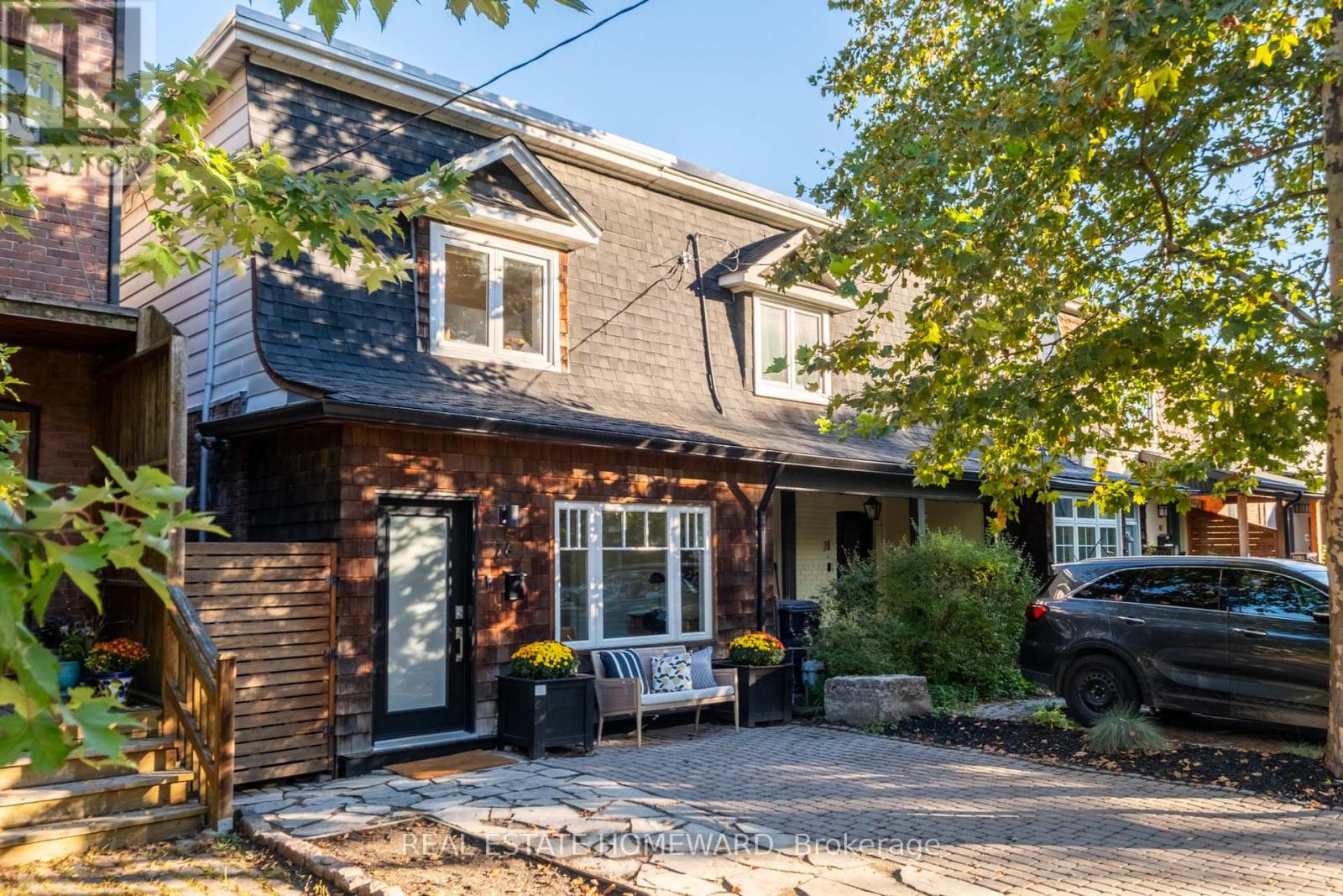 76 Withrow Avenue, Toronto, ON photo 3