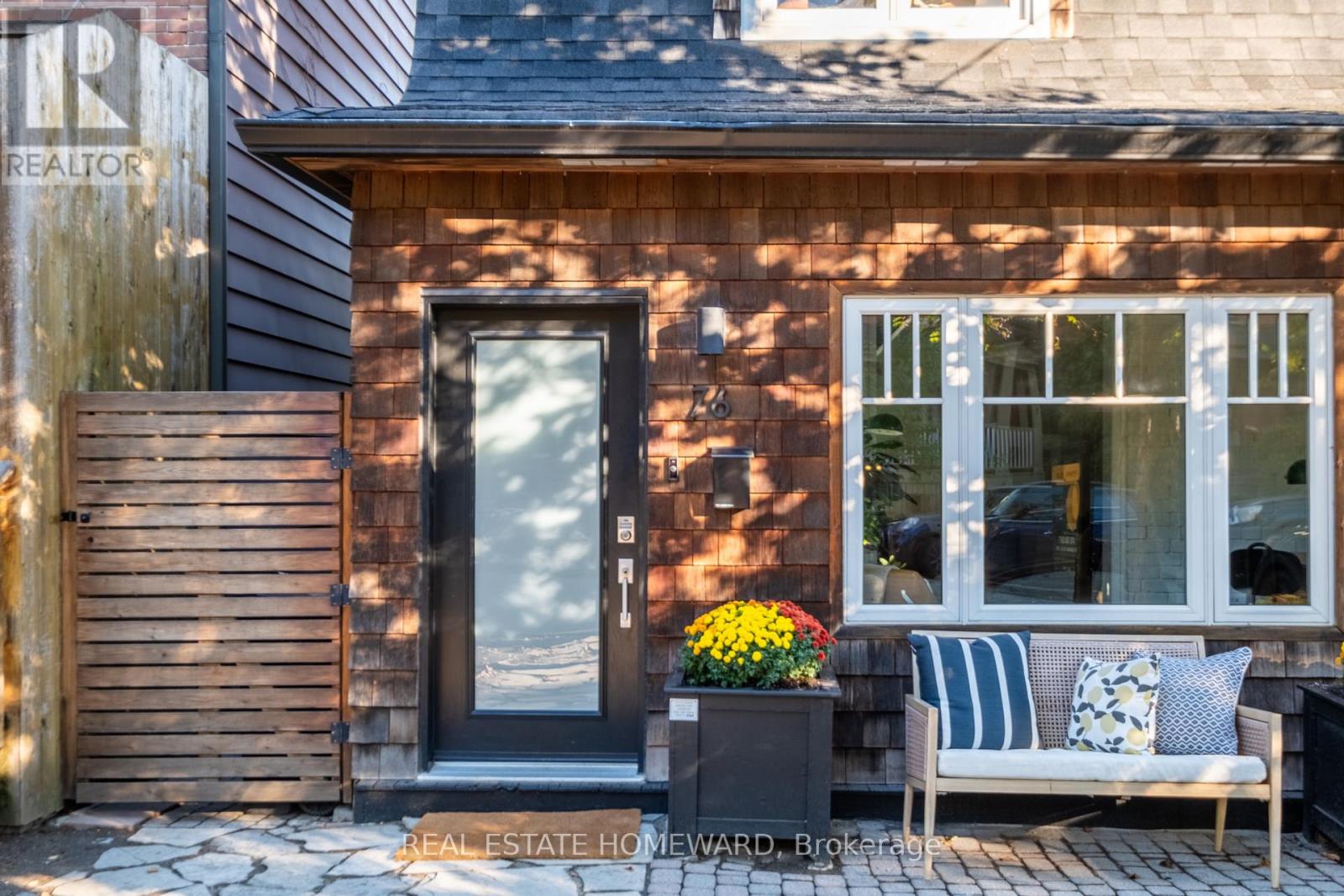 76 Withrow Avenue, Toronto, ON photo 4