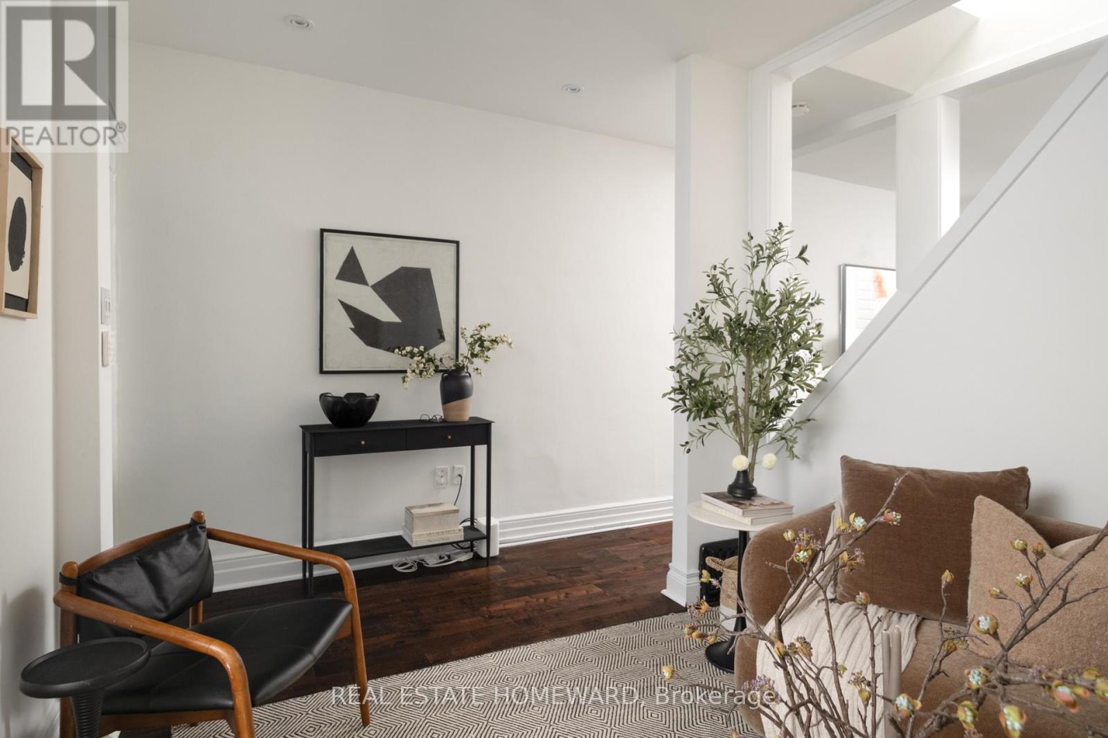 76 Withrow Avenue, Toronto, ON photo 9