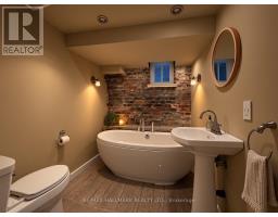 28 Ashdale Avenue, Toronto, ON M4L2Y7 Photo 32