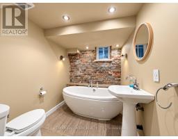28 Ashdale Avenue, Toronto, ON M4L2Y7 Photo 33