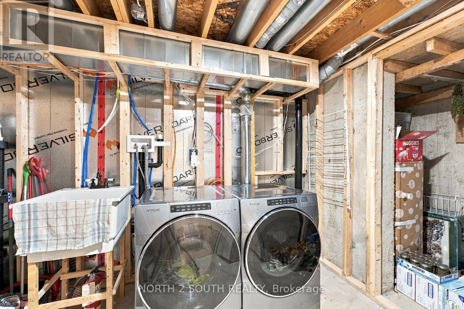 213 Melbourne Drive, Bradford West Gwillimbury, ON photo 39