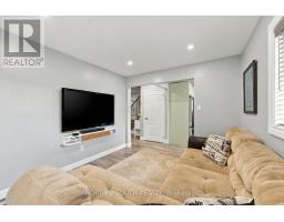 213 Melbourne Drive, Bradford West Gwillimbury, ON L3Z2Y8 Photo 12