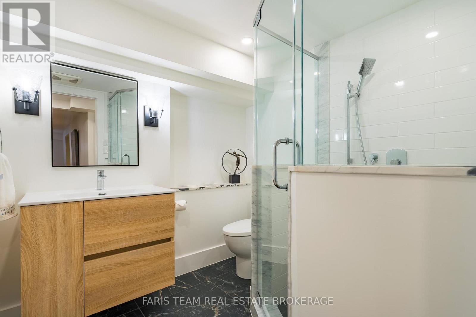 15 Stoney Road, Tiny photo 24