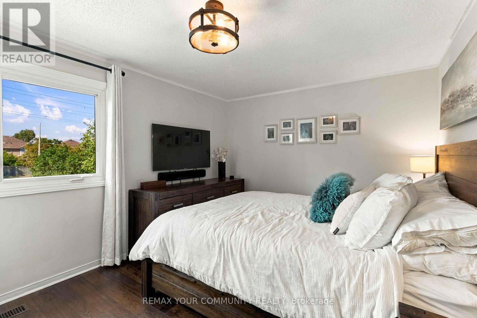 7013 HICKLING CRESCENT - 16
