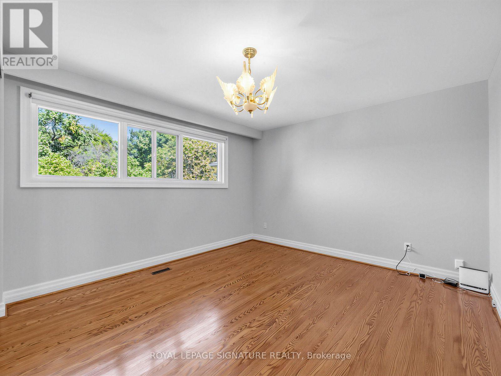 39 Buxton Road, Toronto, ON photo 15