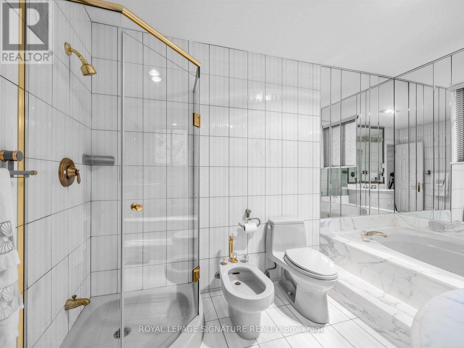 39 Buxton Road, Toronto, ON photo 18