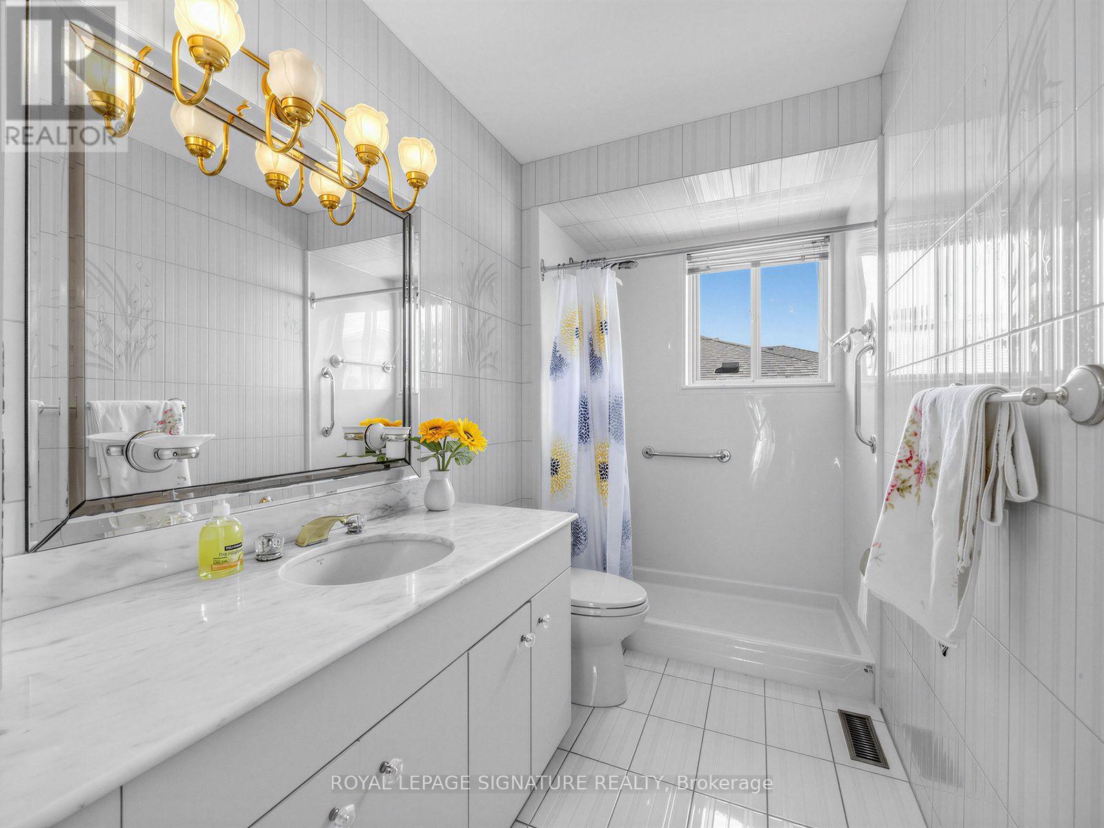 39 Buxton Road, Toronto, ON photo 19