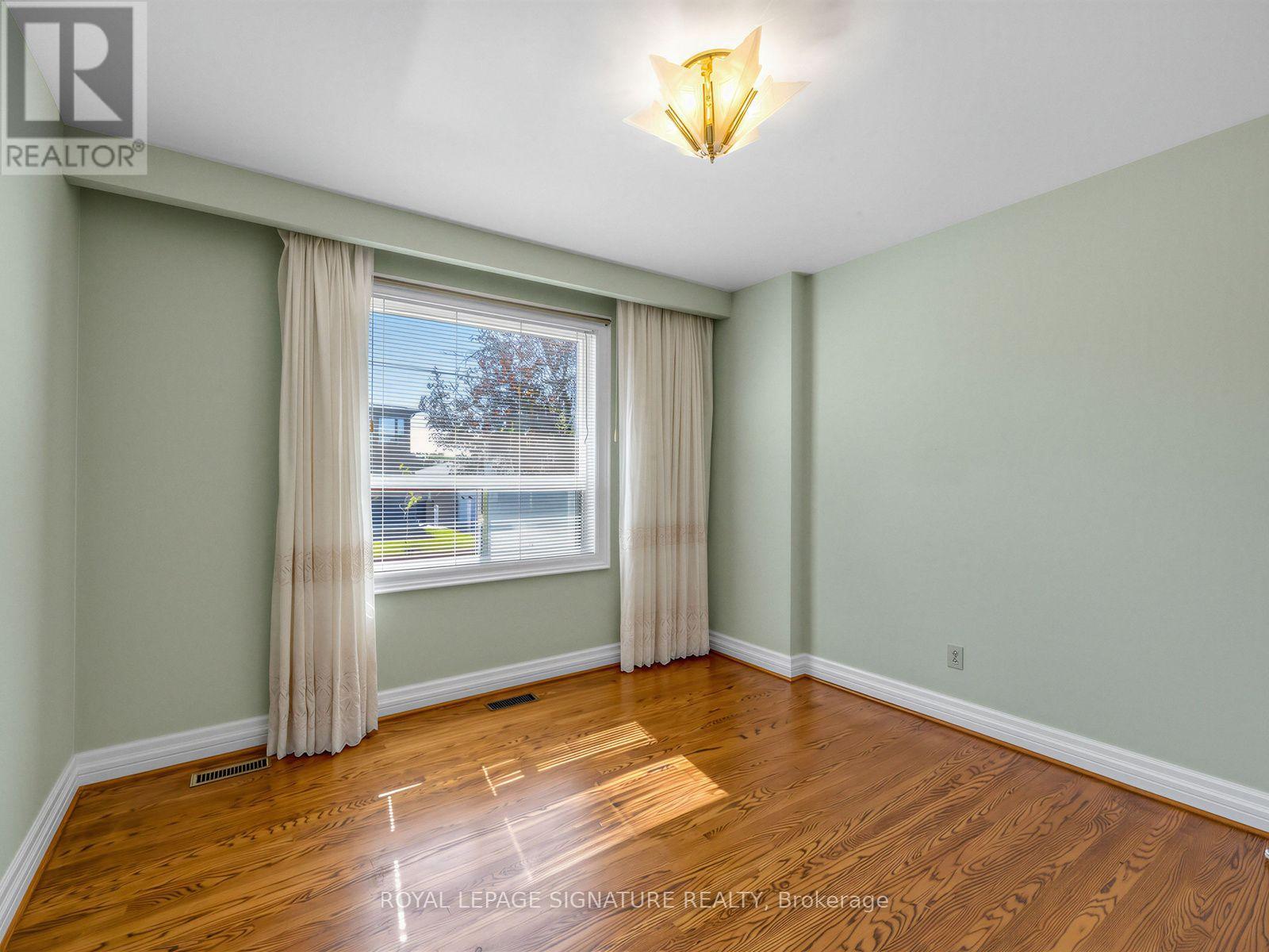 39 Buxton Road, Toronto, ON photo 22