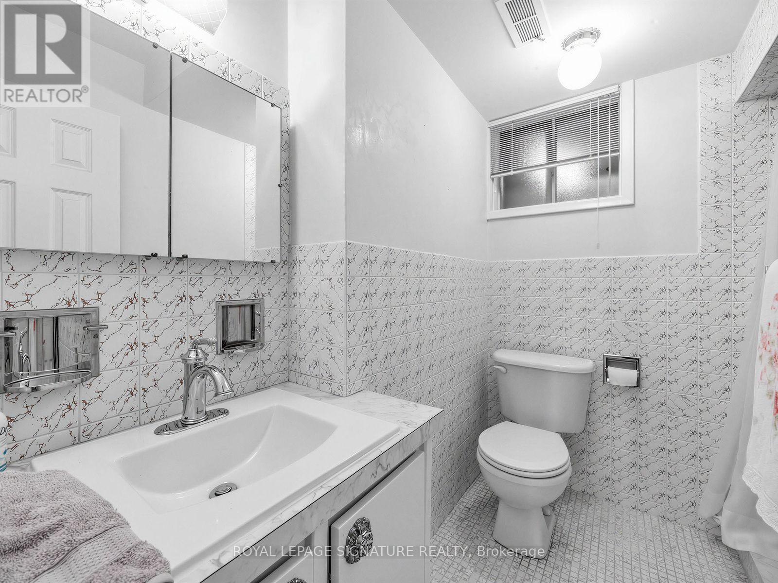 39 Buxton Road, Toronto, ON photo 28