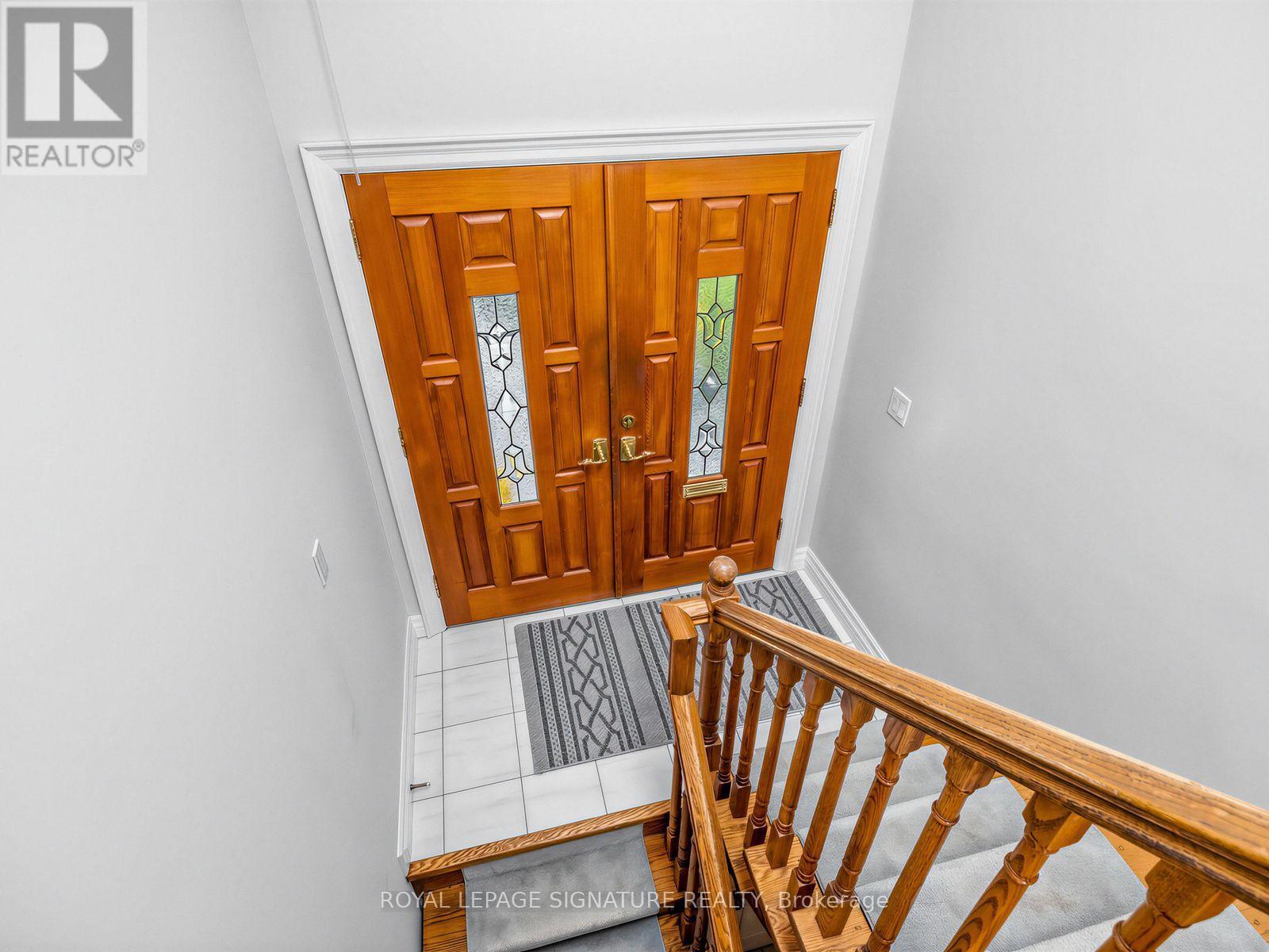 39 Buxton Road, Toronto, ON photo 3