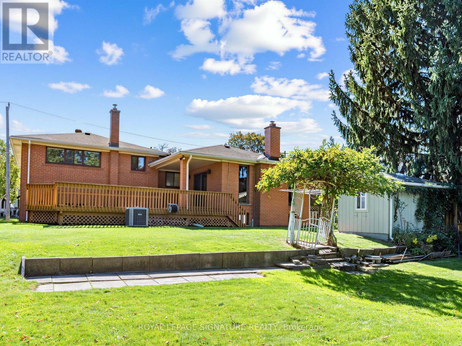 39 Buxton Road, Toronto, ON photo 42