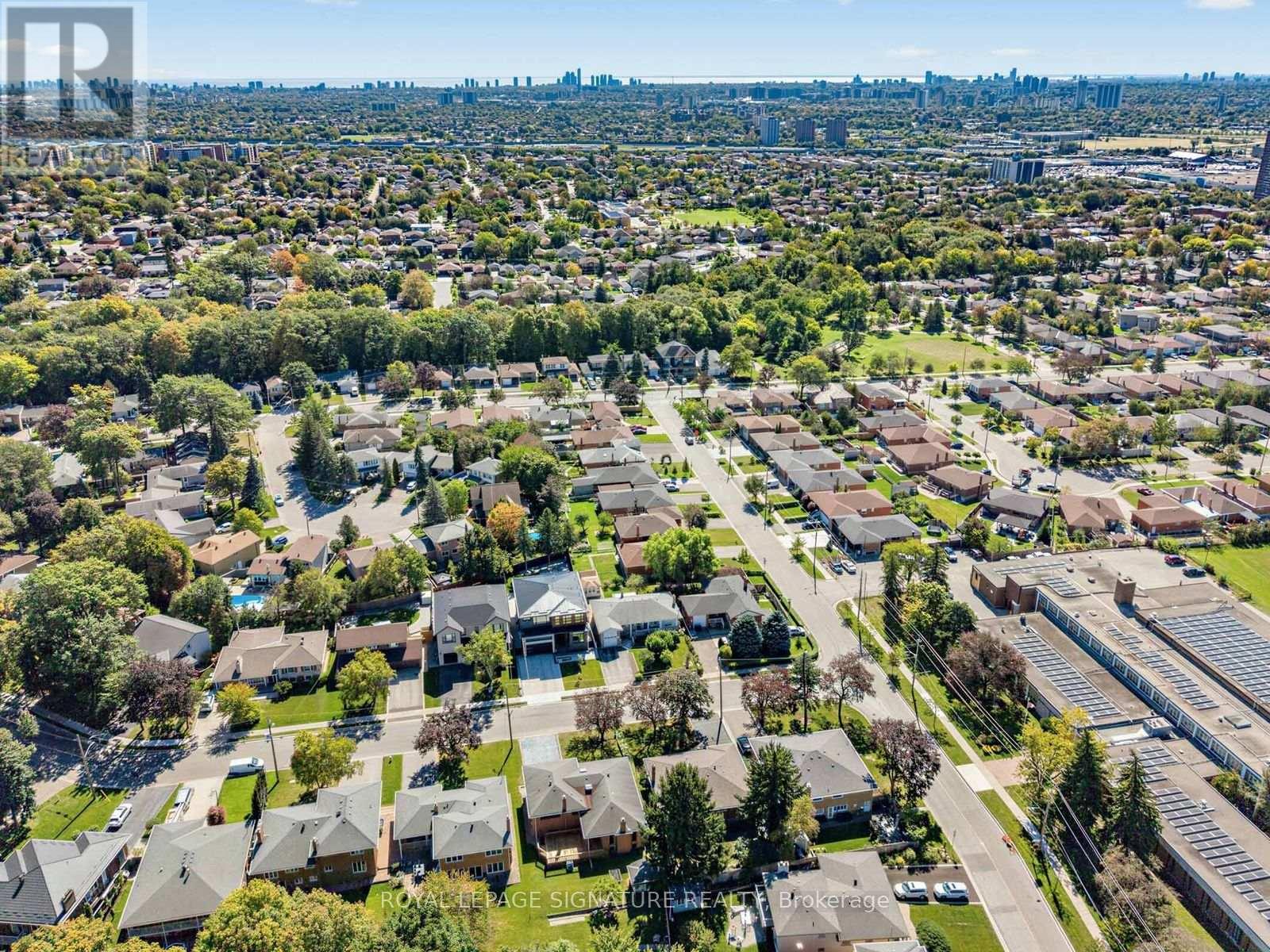 39 Buxton Road, Toronto, ON photo 43