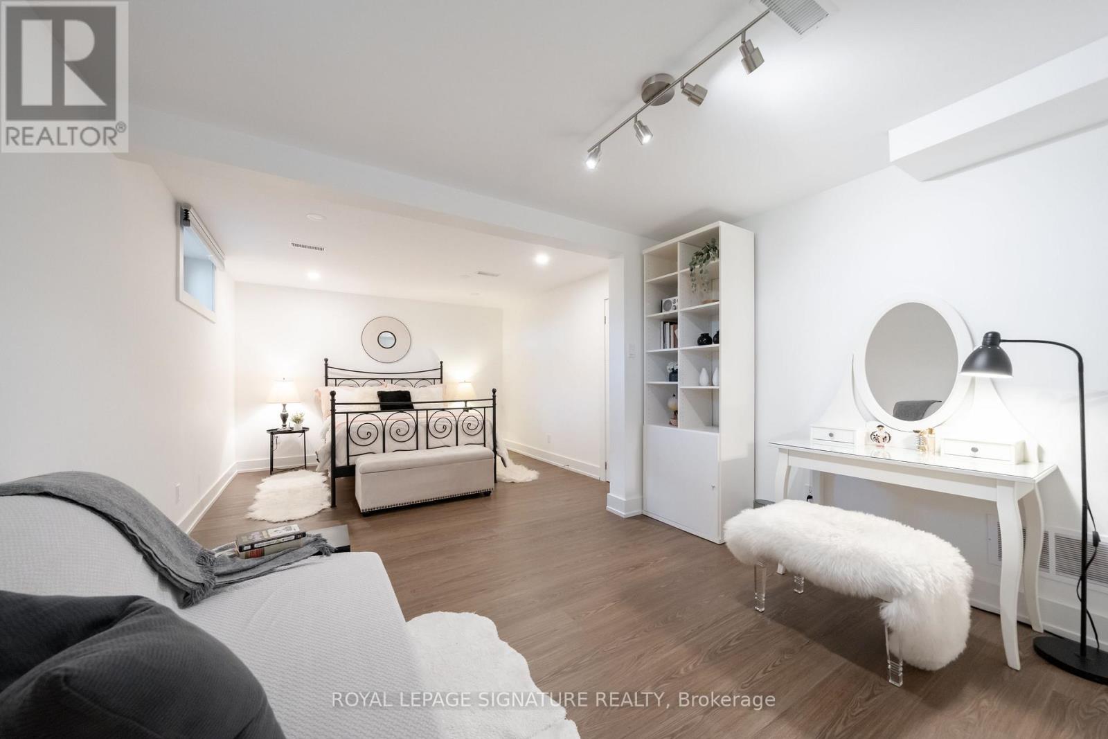 3510 BURNINGELM CRESCENT - 24