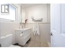 3510 Burningelm Crescent, Mississauga, ON L4Y3L1 Photo 16