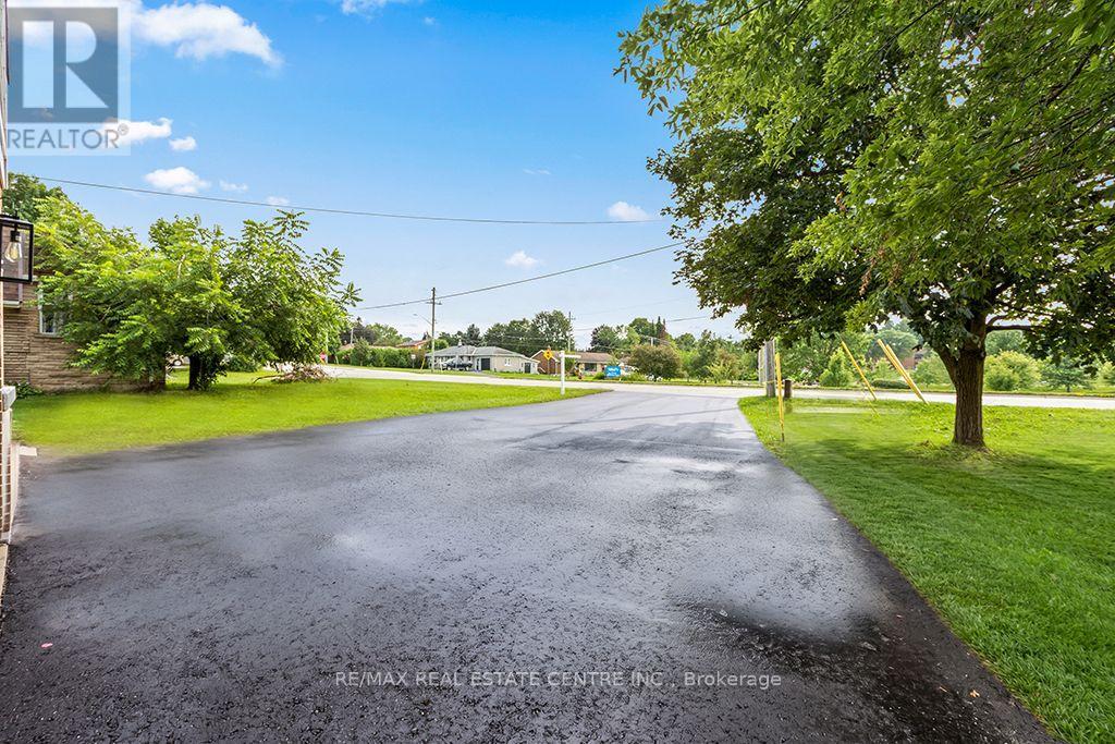 1030 Yonge Street South, Brockton, ON photo 46