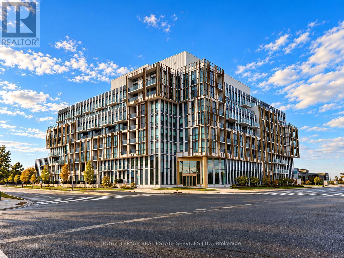 Photo of 1005 Dundas Street