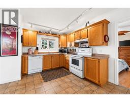 Dining room - 9 Blue Ash Street, Moncton, NB E1H3E1 Photo 6