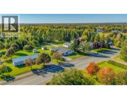 3441 Centenaire Street, photo 2