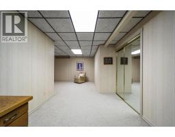 5302 61 Street Close, Camrose, AB T4V4H9 Photo 38