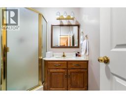 5302 61 Street Close, Camrose, AB T4V4H9 Photo 21