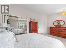 5302 61 Street Close, Camrose, AB T4V4H9 Photo 30