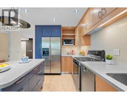 216 4 Avenue NE - photo 17