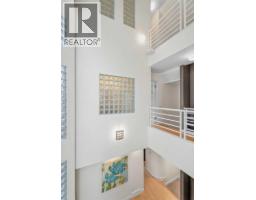 216 4 Avenue NE - photo 23