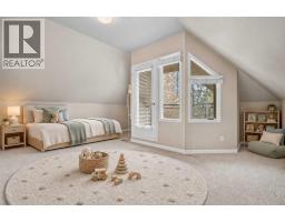 216 4 Avenue NE - photo 37
