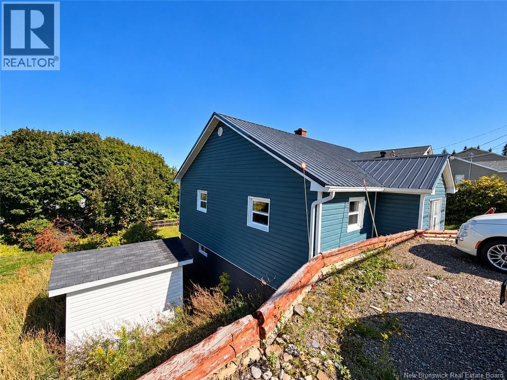 333 Victoria Street - 10